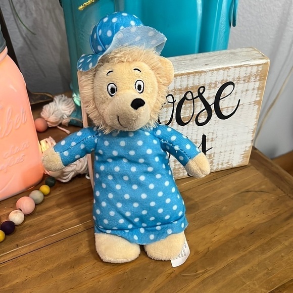 Other - The Berenstain Bears Small Plush Doll Mama